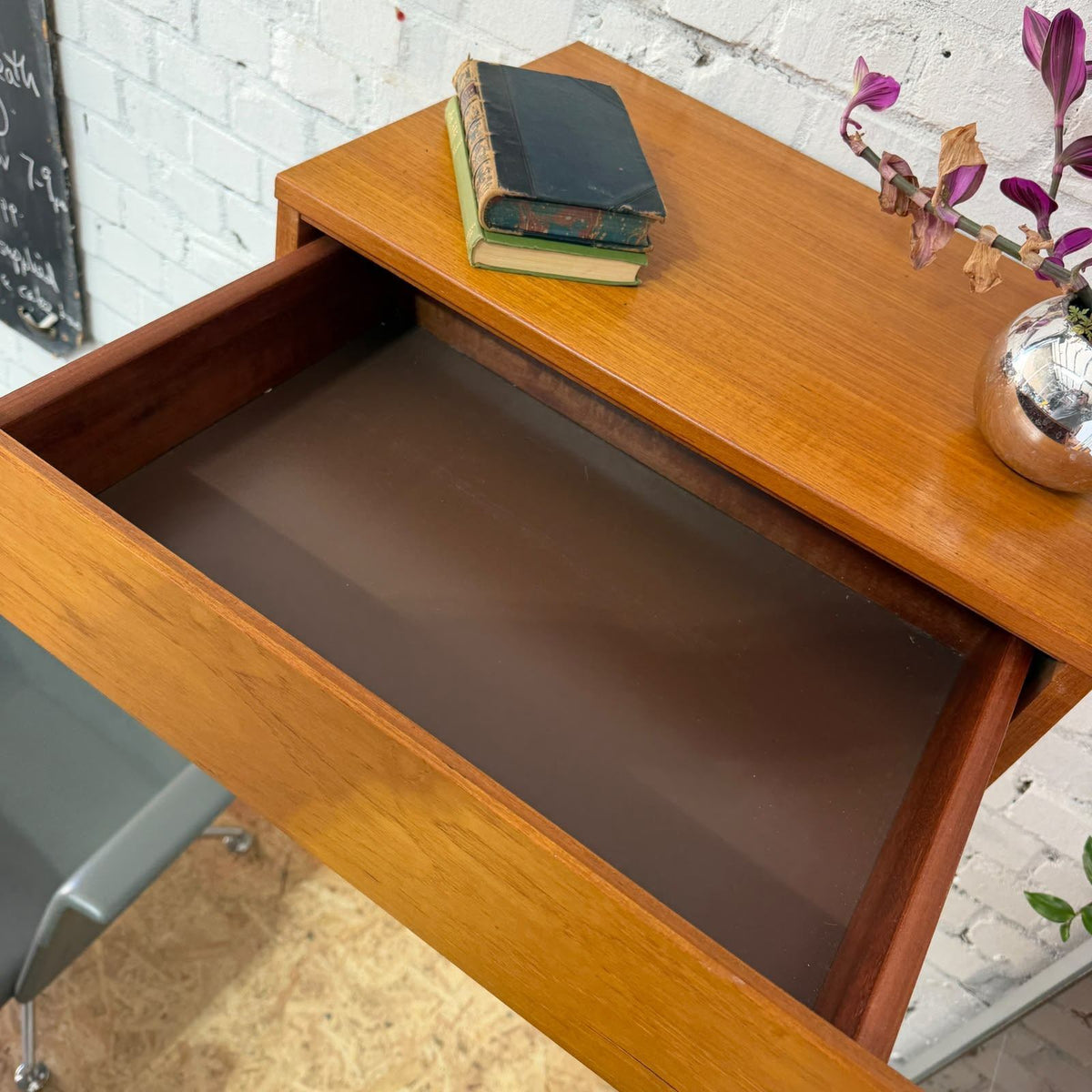 Tapley 33 Mid Century Floating Wall Single Drawer Unit Teak With Wall Fixing