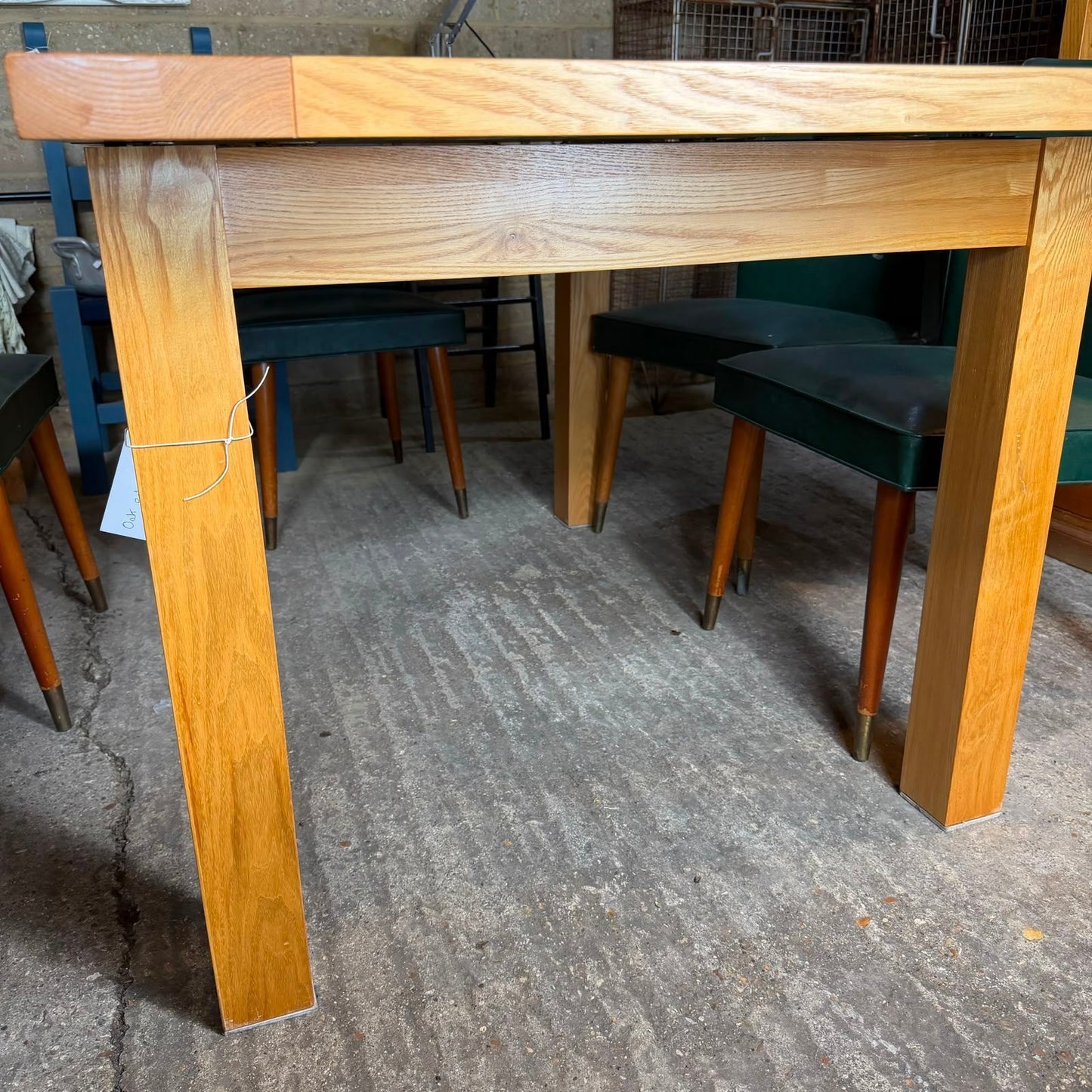 Oak Furniture Land Extending Dining Table Square Legs Heavy Seats 6