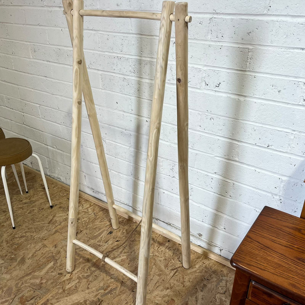 Wooden A-Frame Rustic Pole Clothes Hanging Rail Towel Rail Retail Display