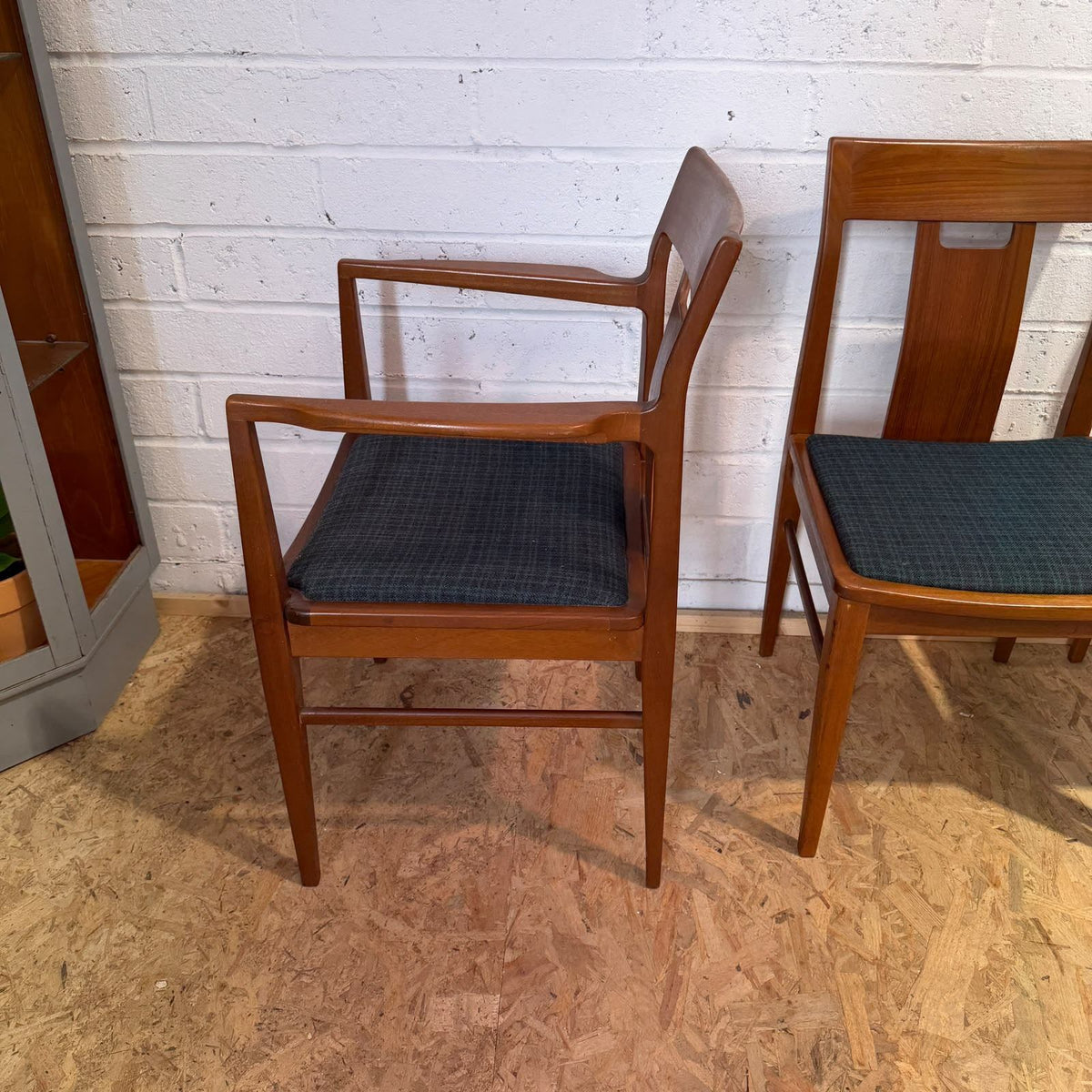4 Vintage Nathan Mid Century Teak Dining Chairs One Carver Upholstered Seats