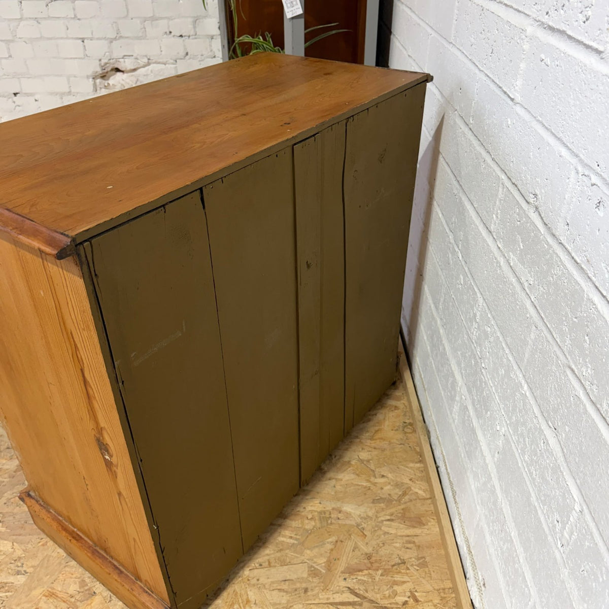 Vintage Rustic Satin Walnut (Pine?) Chest 2 Over 2 Drawers Plinth Drawer