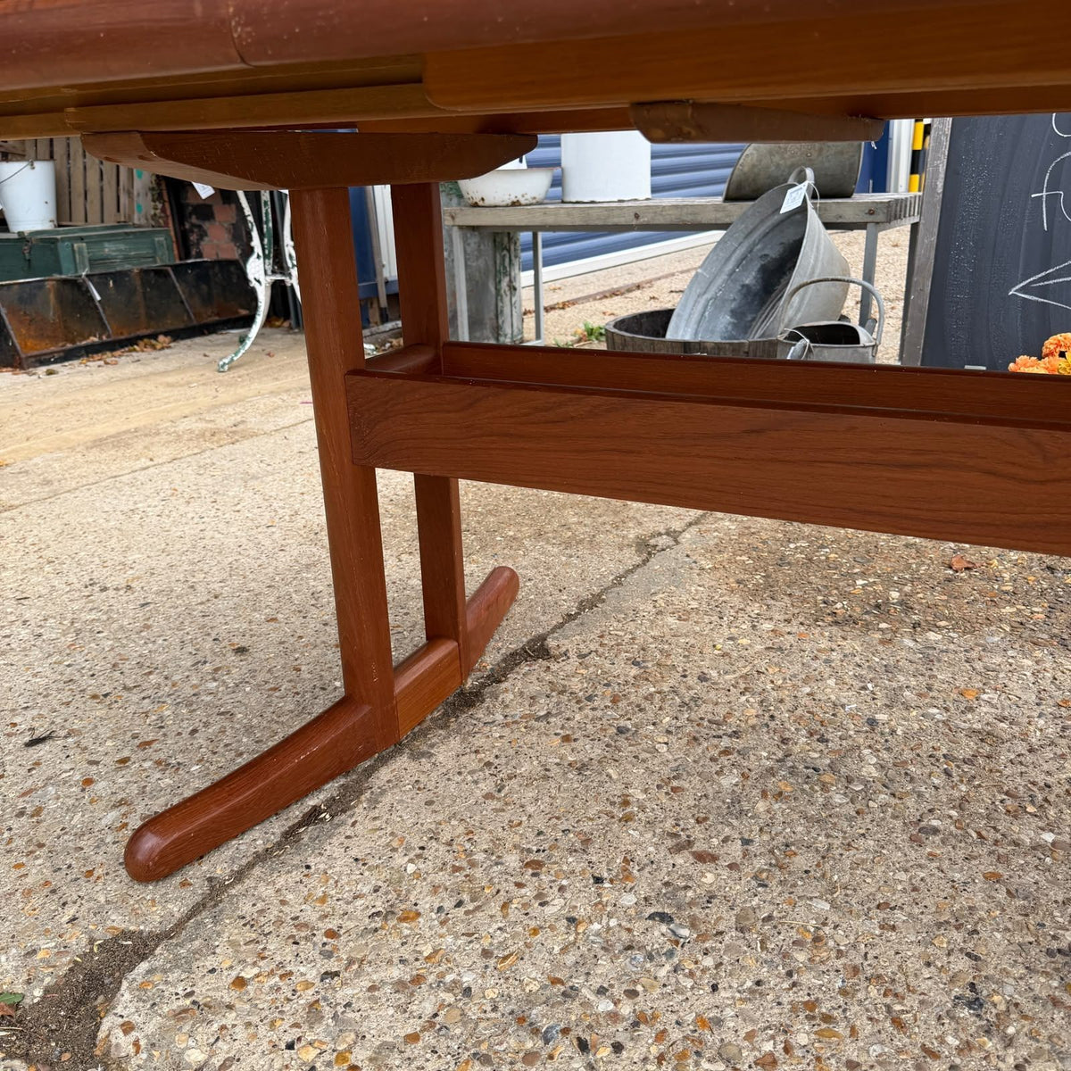 Vintage Danish AM83 Ansanger Mobler Mid Century Extending Dining Table Seat 6-10