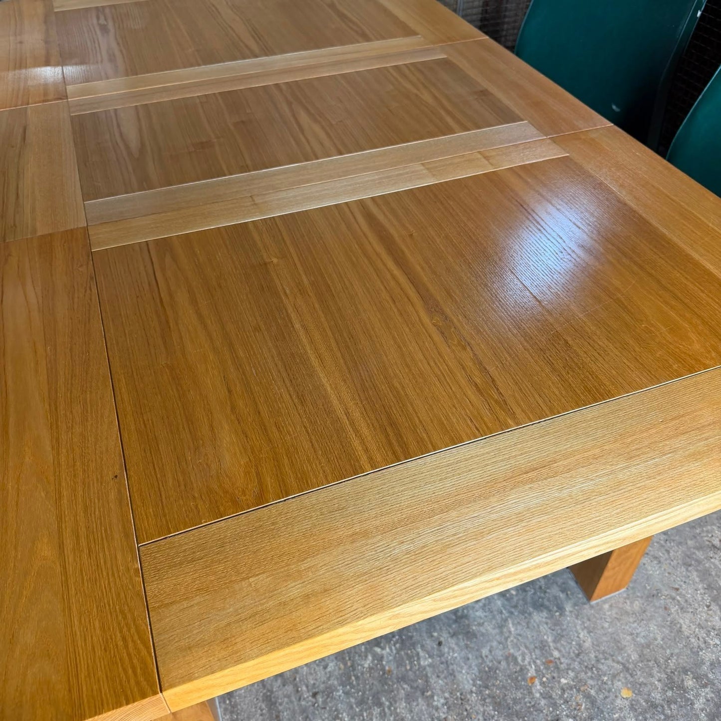 Oak Furniture Land Extending Dining Table Square Legs Heavy Seats 6