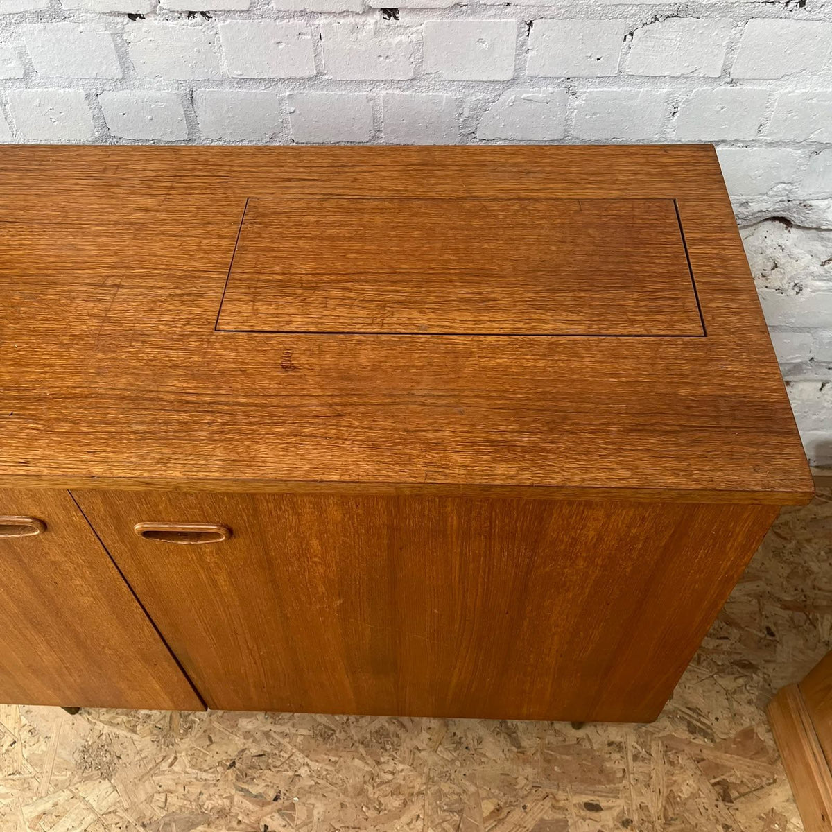 Mid Century Teak 2 Door Cabinet Tapered Legs Sewing Machine Housing Drawers