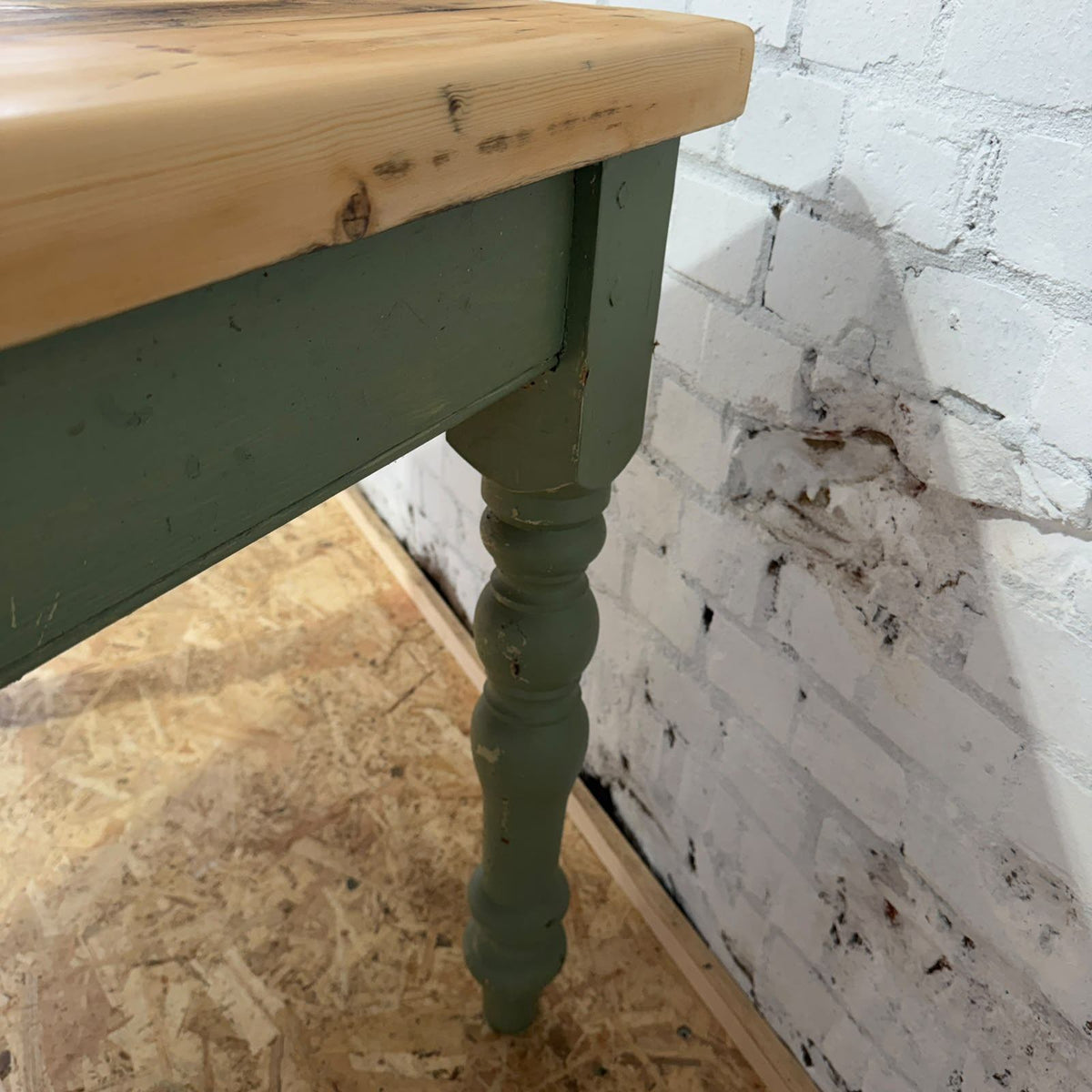 Vintage Rustic Pine Farmhouse Dining Table Distressed Sanded Top 5ft Seats 6
