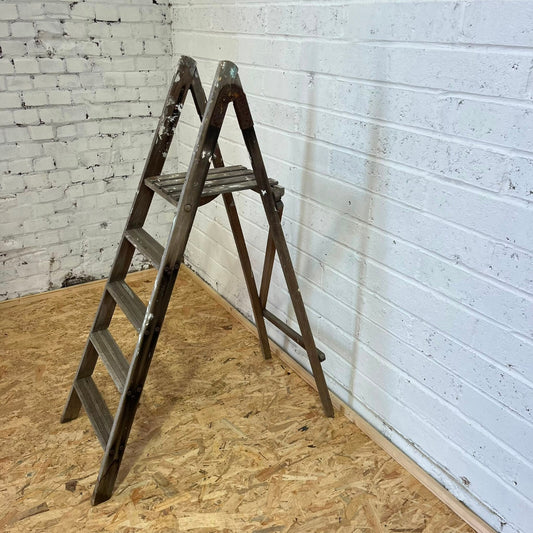 Vintage Wooden Decorating Stepladder 4 Treads With Platform Great Patina
