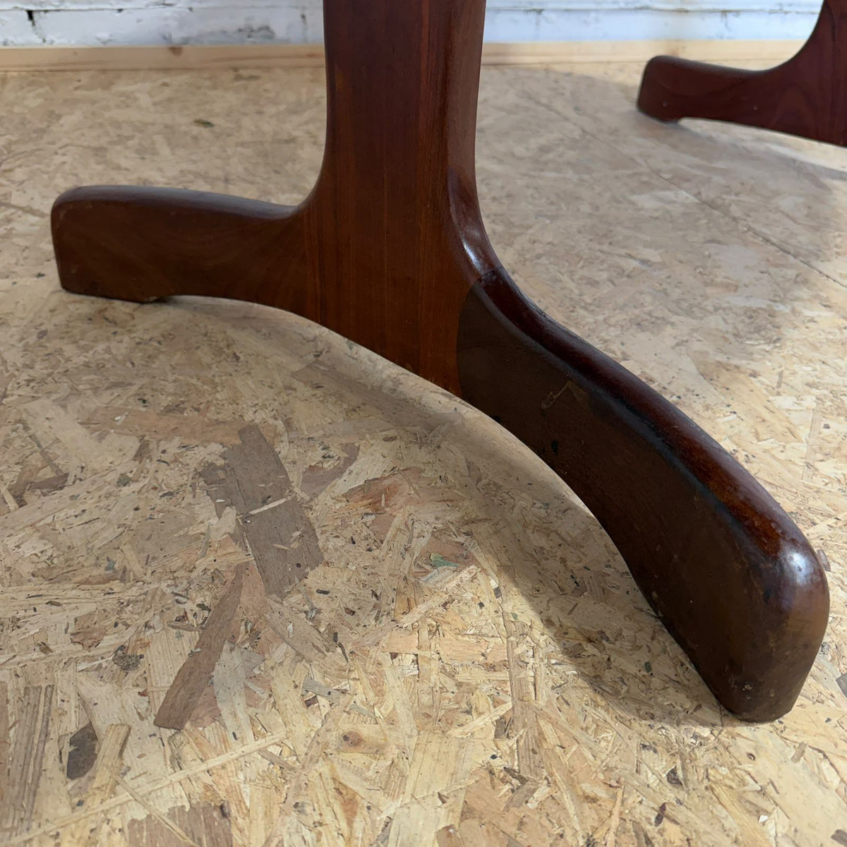 G Plan Fresco Mid Century Teak Extending Oval Dining Table Seats 8/10