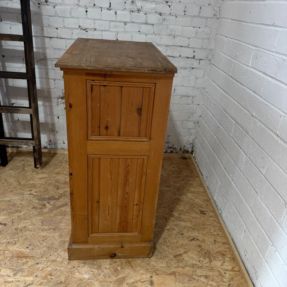 Pine Open Farmhouse Style Plan Chest Art Cabinet Retail Hospitality Mug Storage