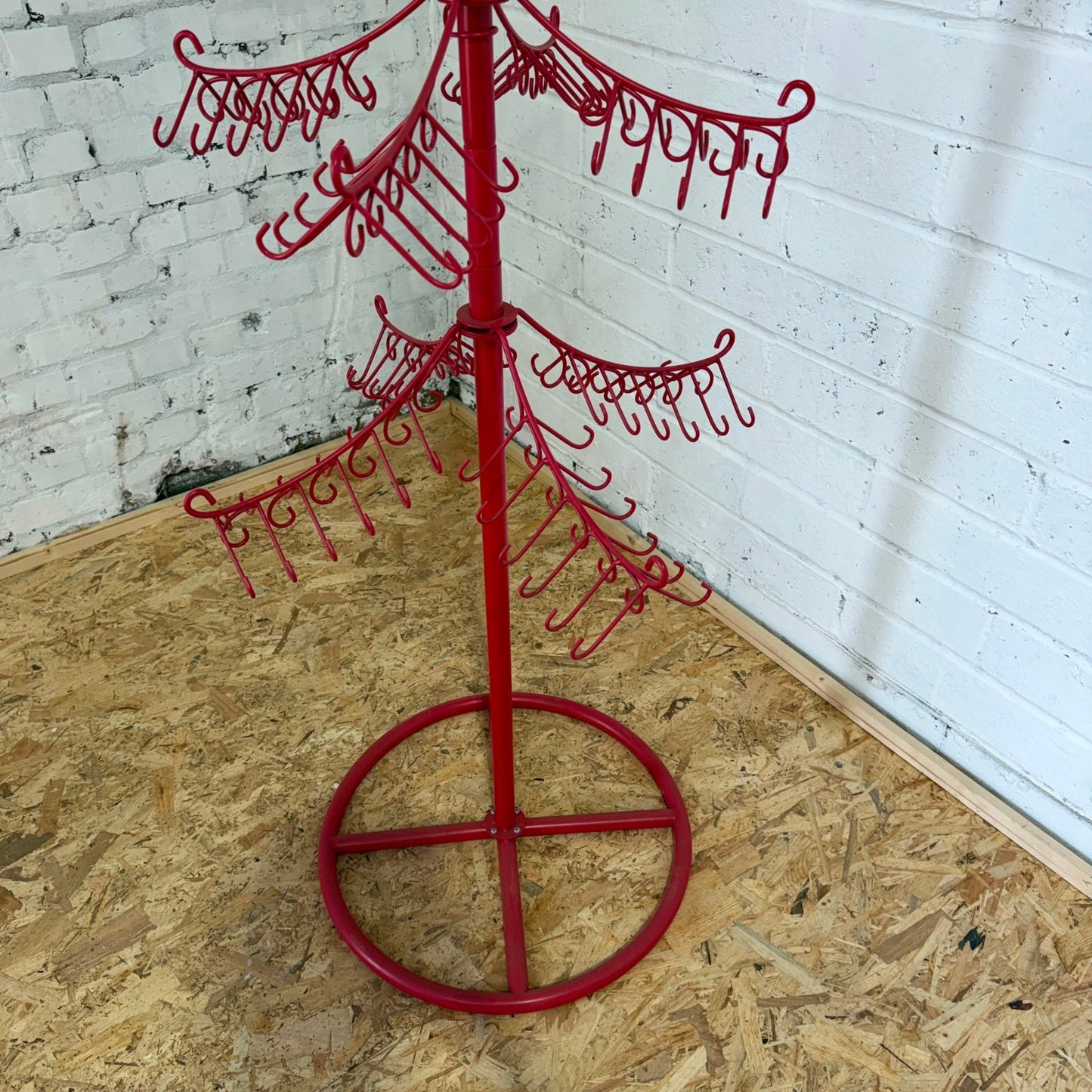 Retro Red Metal Spinning Display Retail Stand Hooks Christmas Tree