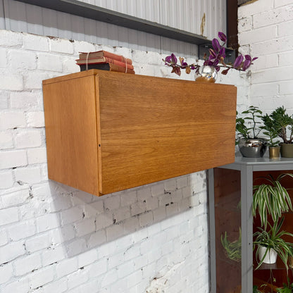 Beaver & Tapley 33 Floating Wall Record Cabinet Storage Mid Century 33”