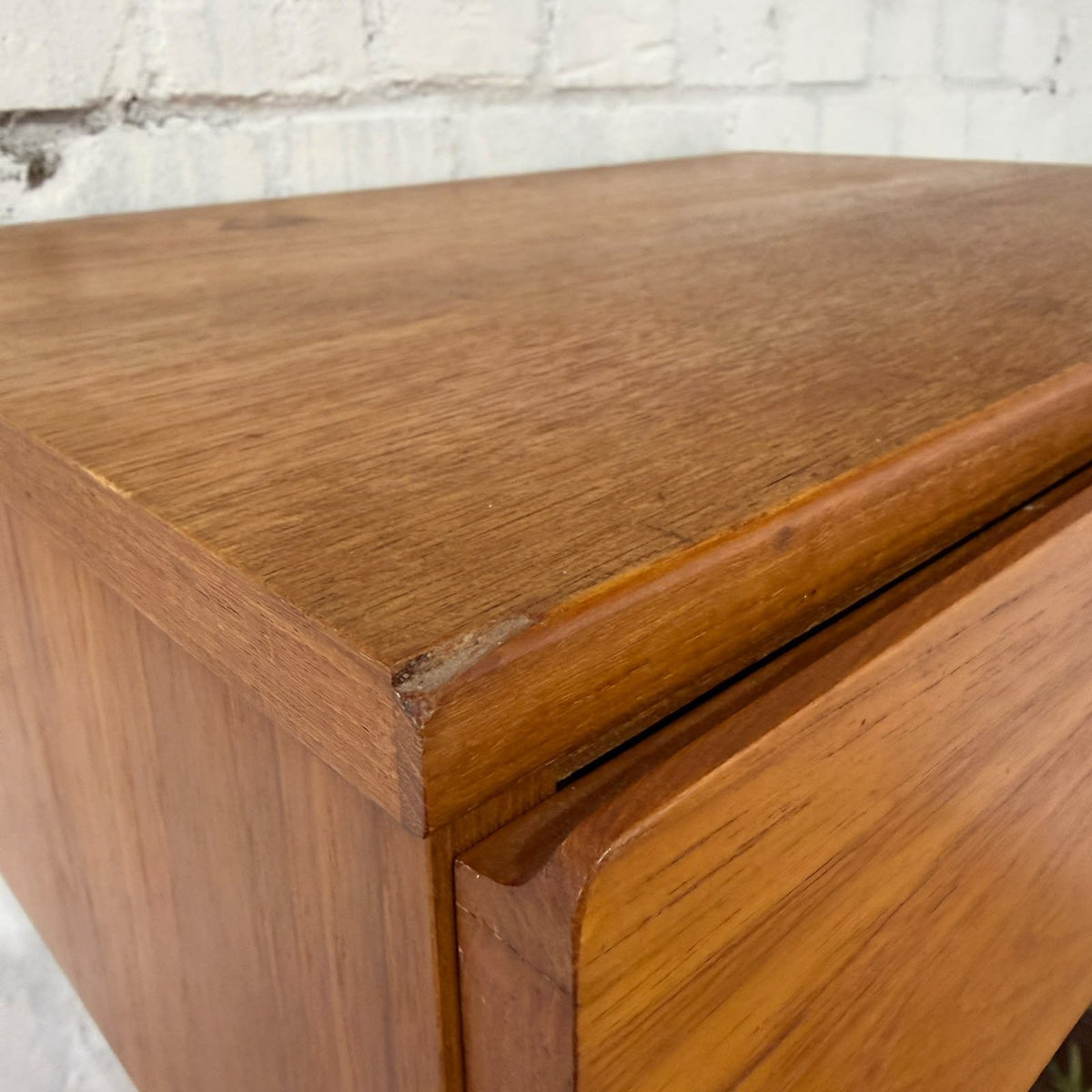 Tapley 33 Mid Century Floating Wall Single Drawer Unit Teak With Wall Fixing