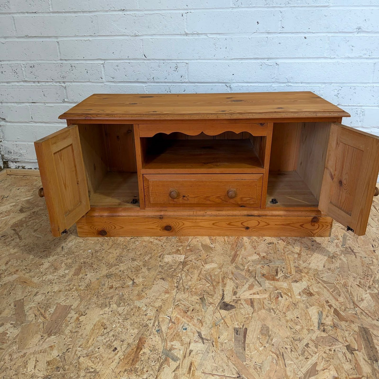 Low Pine Window Seat Media Unit 2 Cupboards Shelf Over Drawer
