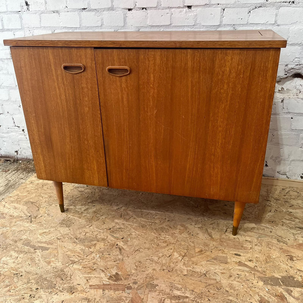 Mid Century Teak 2 Door Cabinet Tapered Legs Sewing Machine Housing Drawers