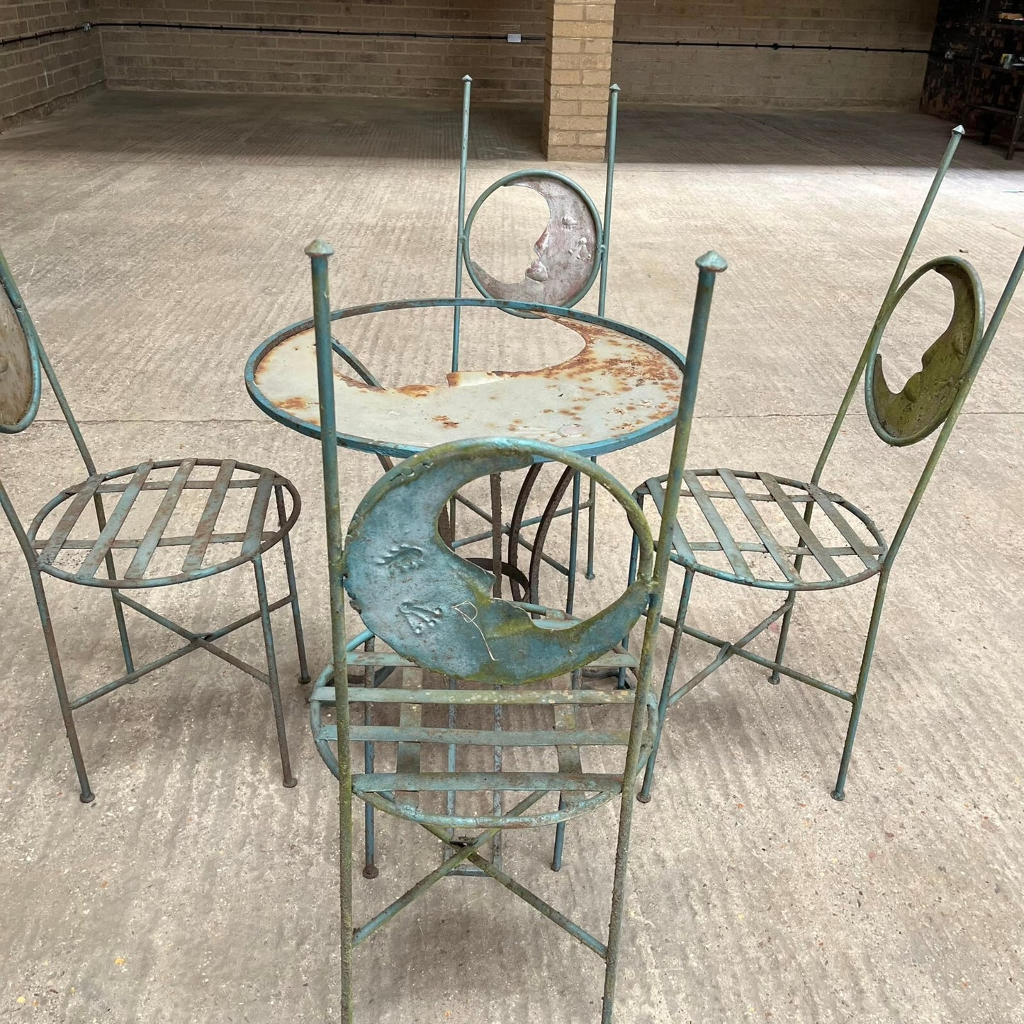 Metal Circular Garden Table & 4 Chairs With Moon Design Green Rust Great Patina