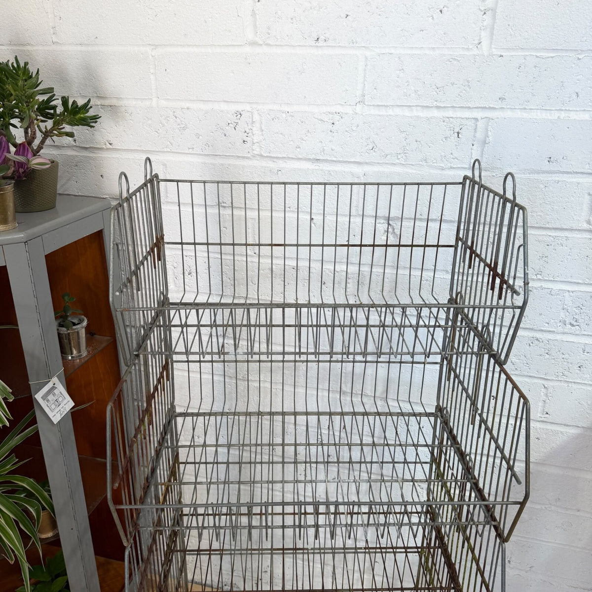 Rustic Graduated Wire Metal Stacking Open Basket Shelving Rack Unit 5 Baskets