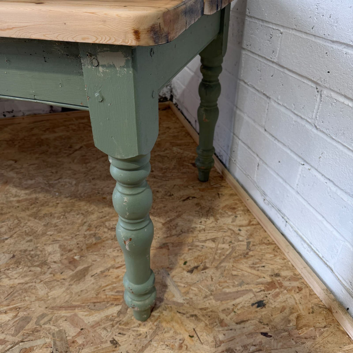 Vintage Rustic Pine Farmhouse Dining Table Distressed Sanded Top 5ft Seats 6