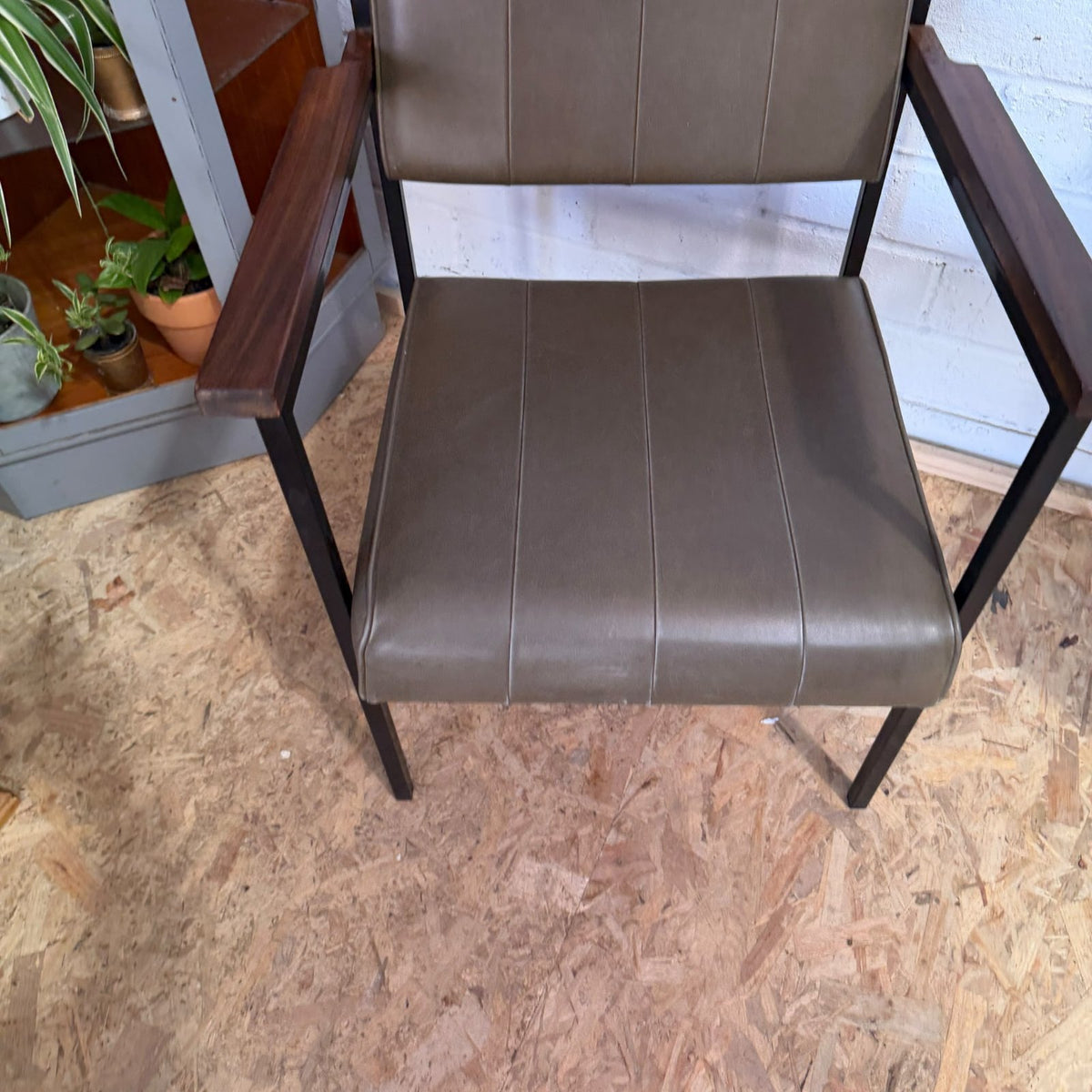 Vintage Godfrey Syrett Office Accent Chair Green Seat Teak Metal Frame