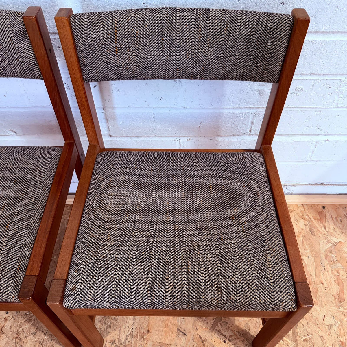 4 Vintage Mid Century Teak Danish Style Dining Chairs Possibly D-Scan Singapore
