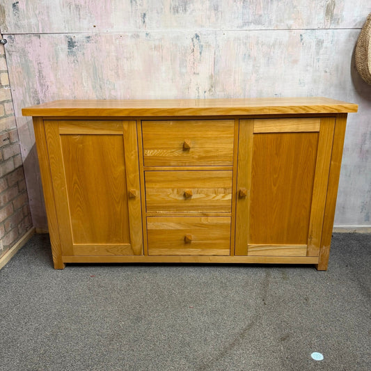 Solid Oak Furnitureland Triple Sideboard Buffet Cabinet 2 Cupboards 3 Drawers