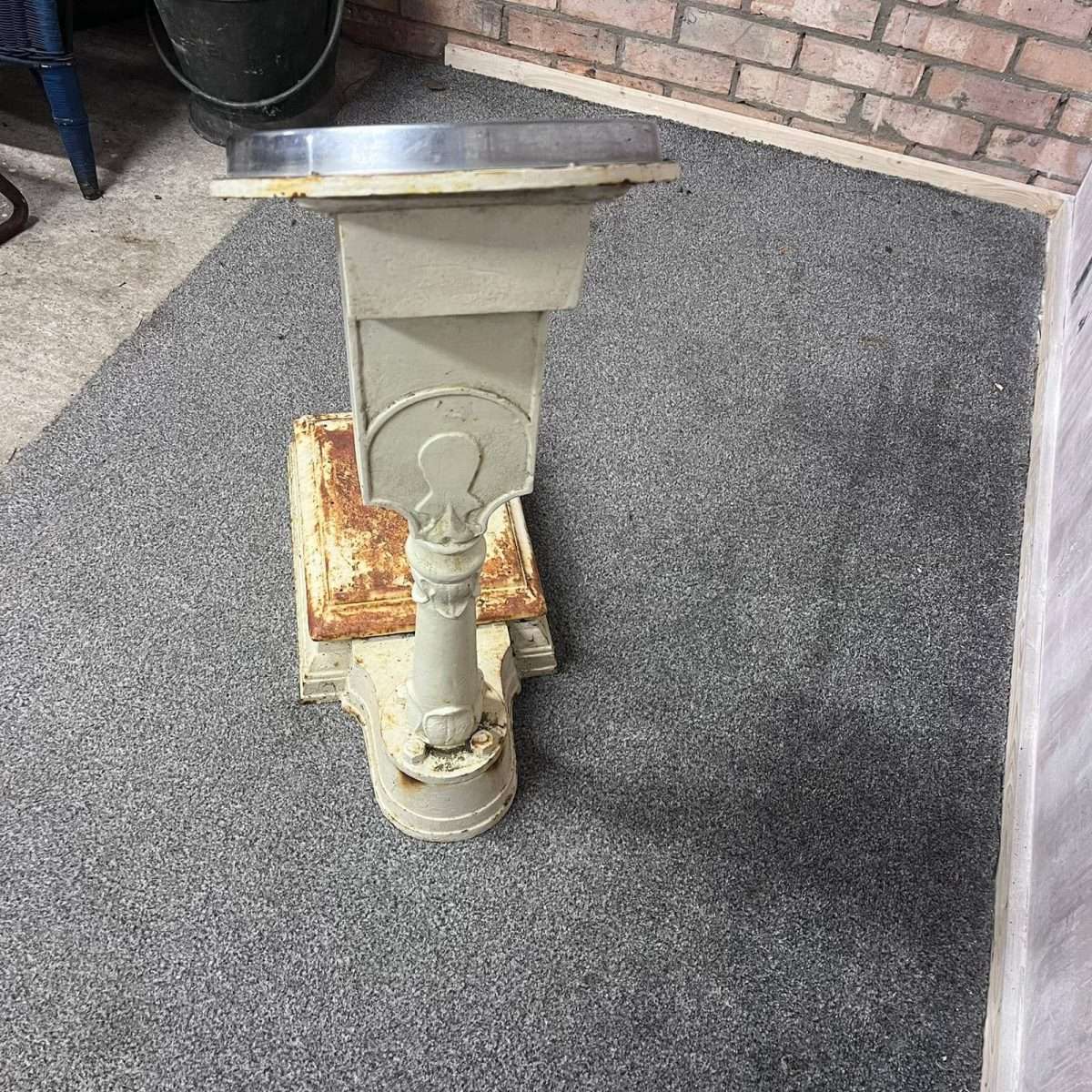 Vintage Salter Model 218 Iron Shop Scales Cream Great Rusted Patina