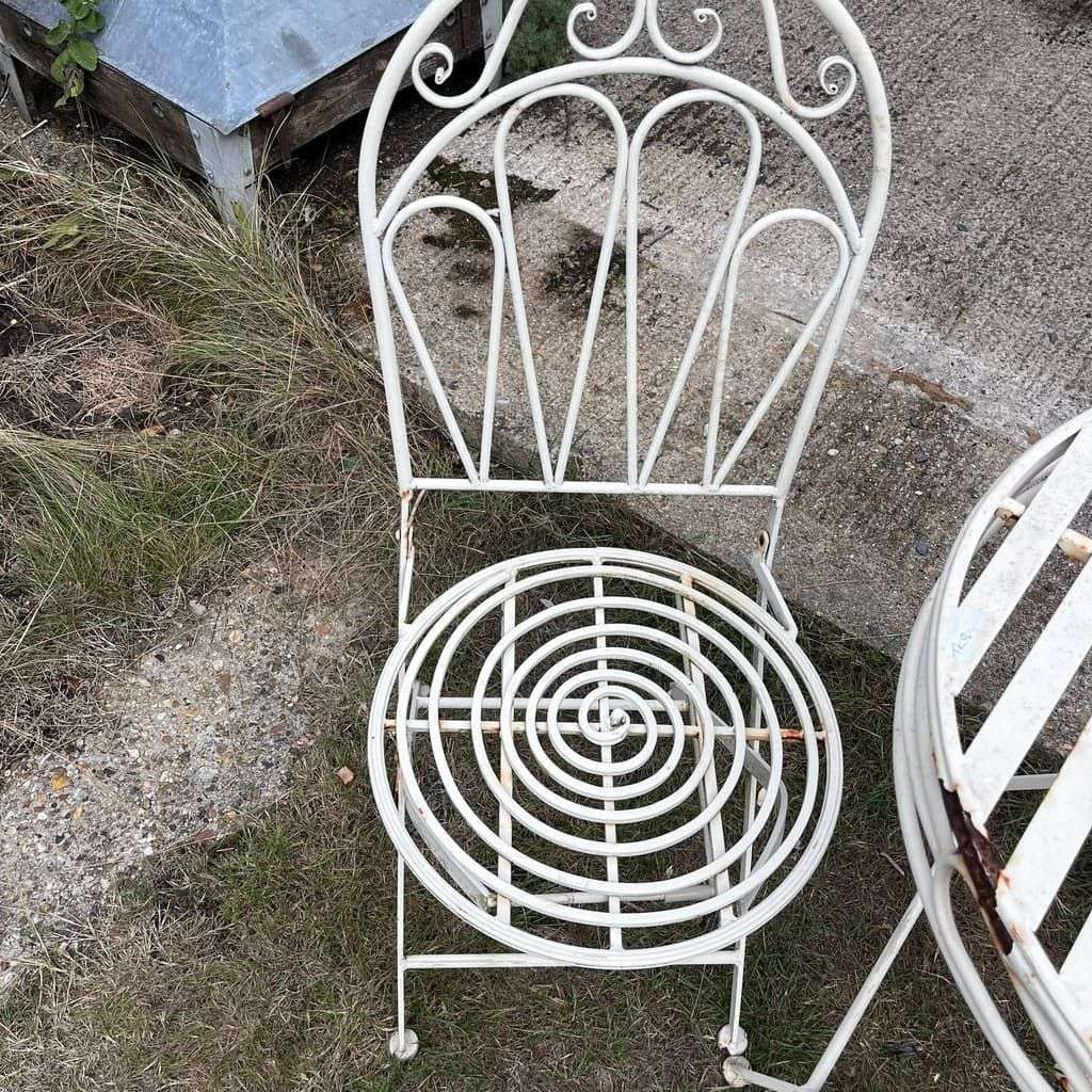 Vintage Style White Cream Metal Garden Patio Set 2 Chairs Round Table Folding