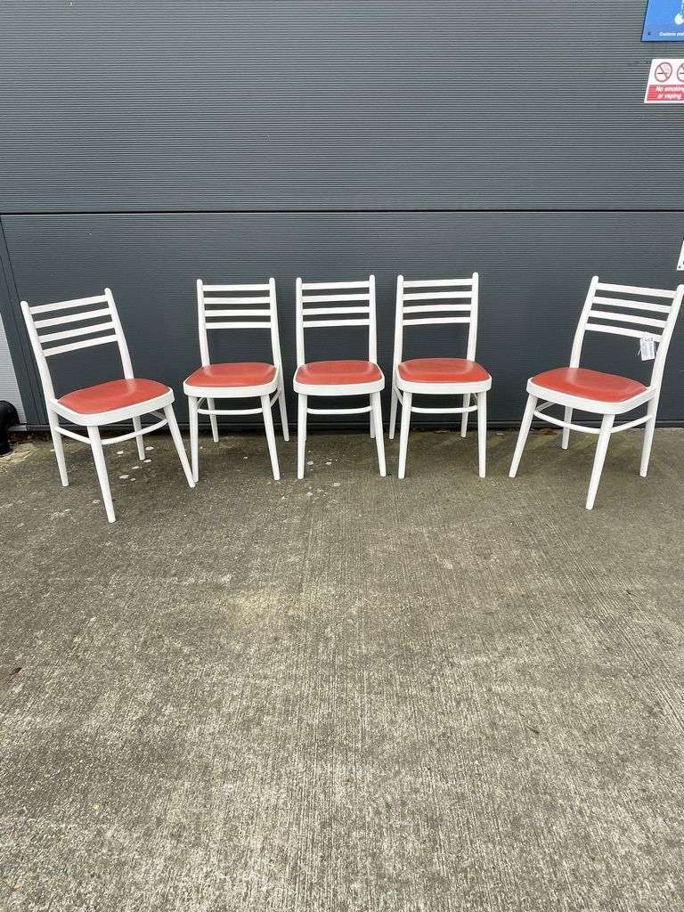 5x Vintage Retro 20thC Mid-Century Wooden White Chairs Red Seats Kitchen Dining