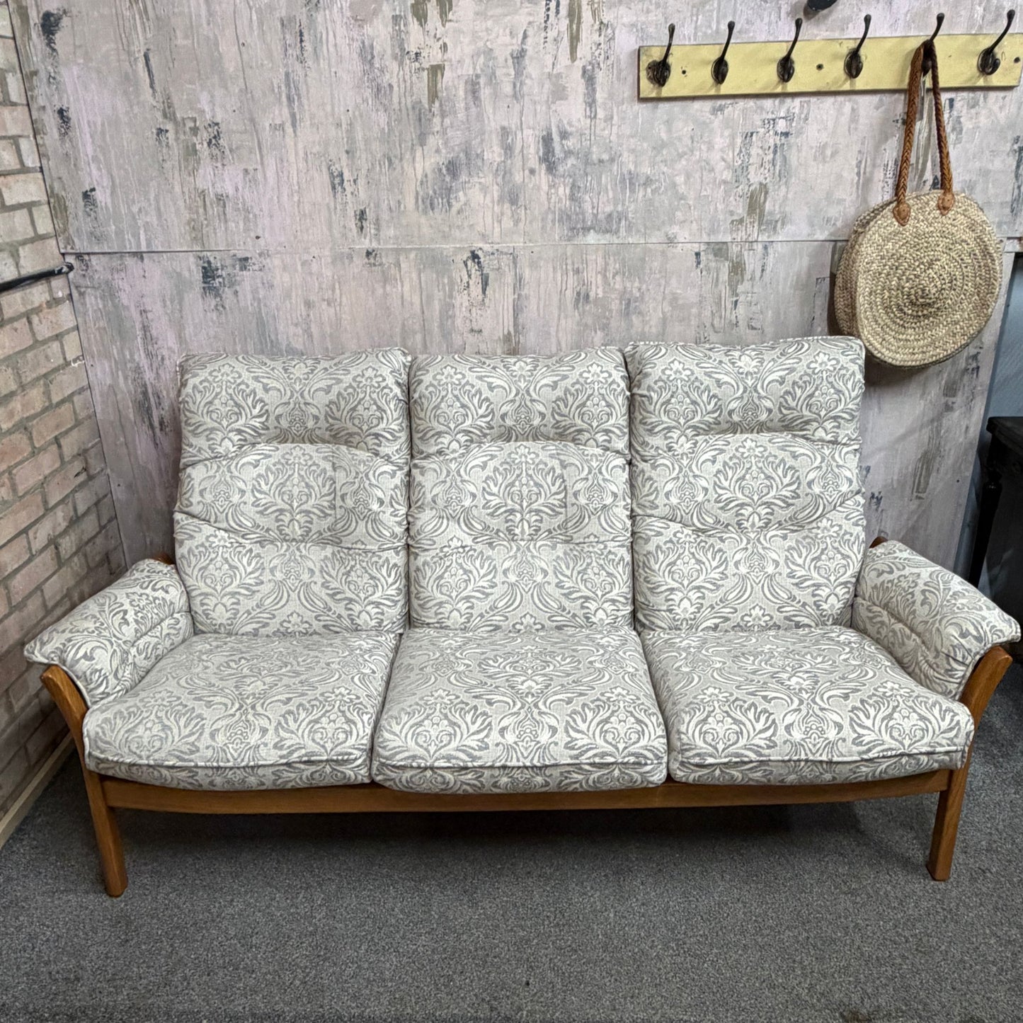Ercol Saville 3 Seater Sofa Solid Wood Frame Upholstered Recovered Cushions