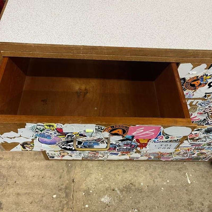 Vintage 1960's Army Issue Chest Of 2 Over 3 Drawers Formica Top Metal Handles