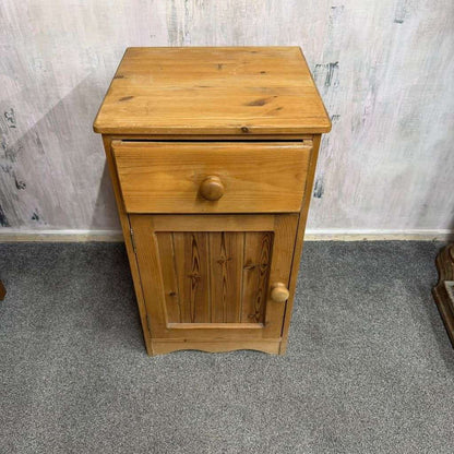 Pine Side Pot Cupboard Single Drawer Over Cupboard Knob Handles Scalloped Edge