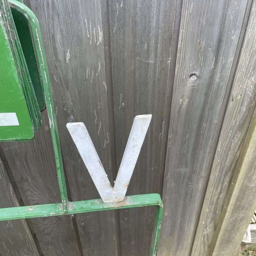 Vintage Crown Green Bowling Scoreboard Metal Frame Calendar Garden House Numbers