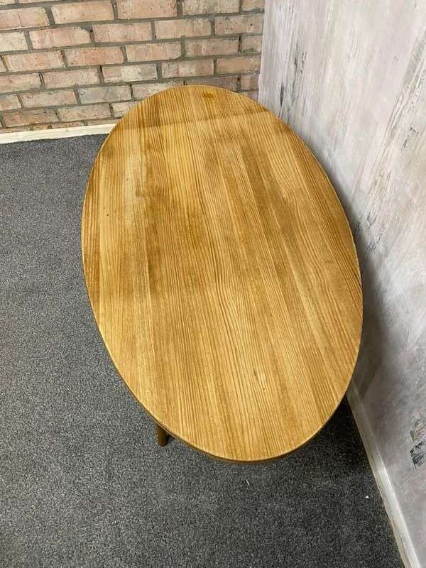 Modern Pill Shaped Coffee Table Tapered Legs Side End Table