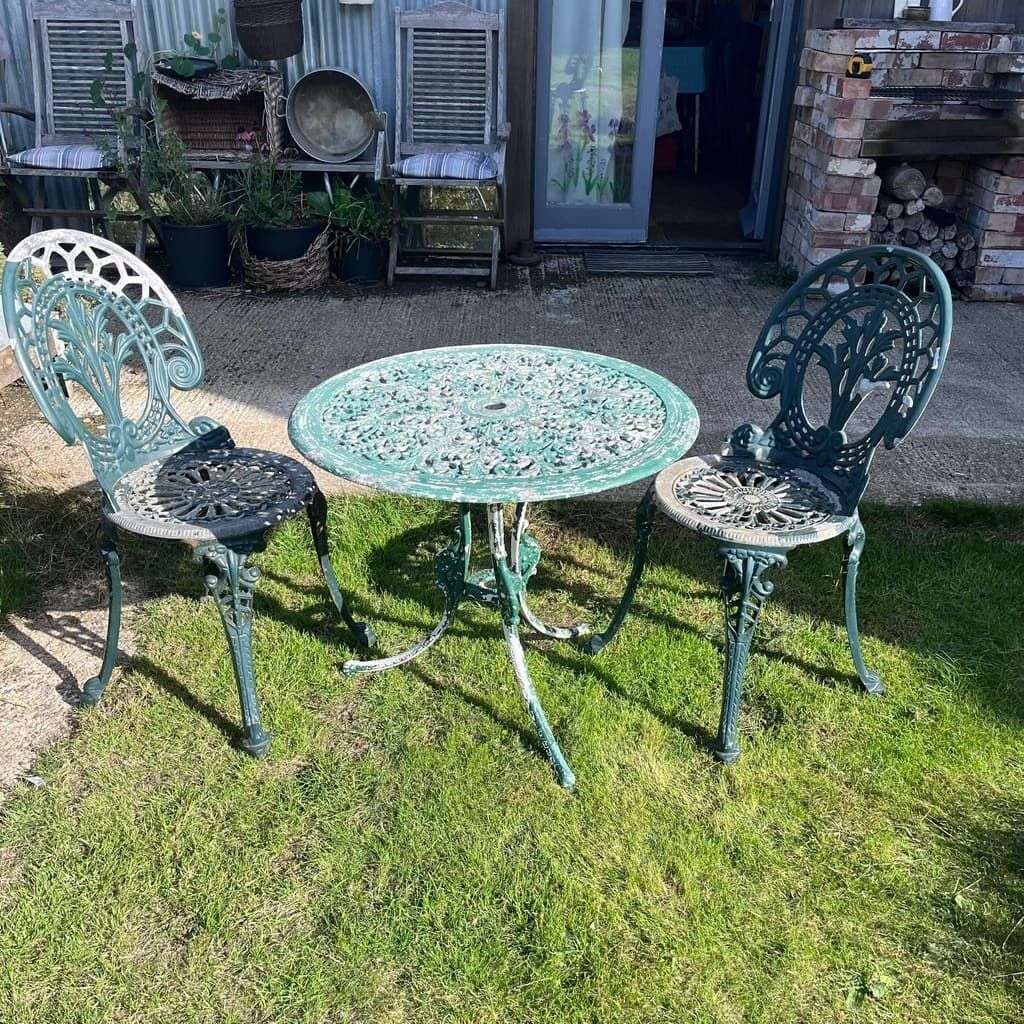 Painted Garden Table &amp; 2 Chairs Great Patina Peeling Paint Solid